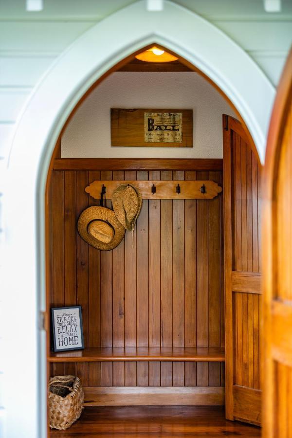 The Chapel - Kohukohu Villa Kültér fotó
